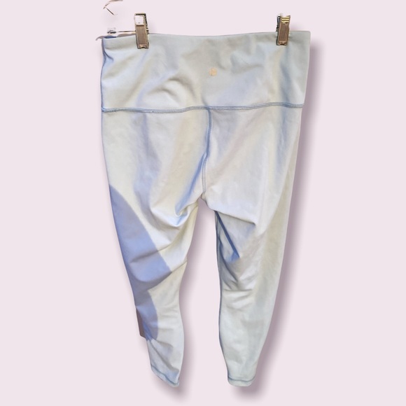 WORKOUT LEGGINGS BUNDLE - Picture 2 of 3